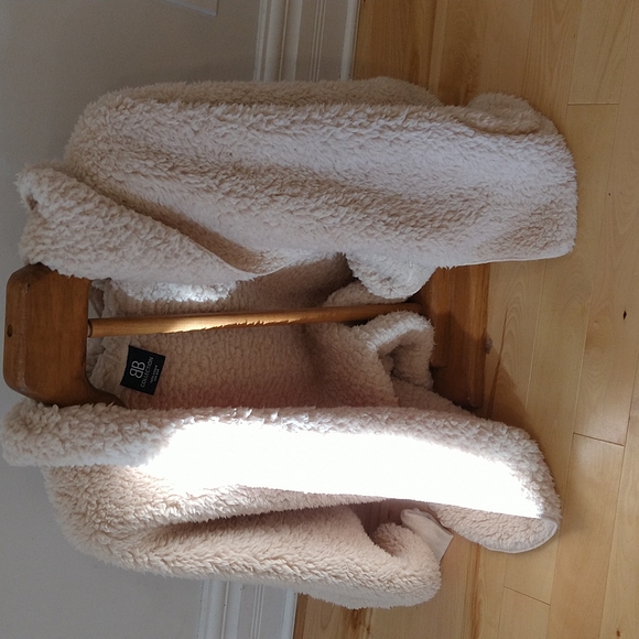 One size wearable blanket - Picture 5 of 7